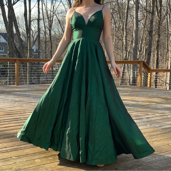 Sherri Hill Green Emerald Prom Dress - Picture 9 of 16